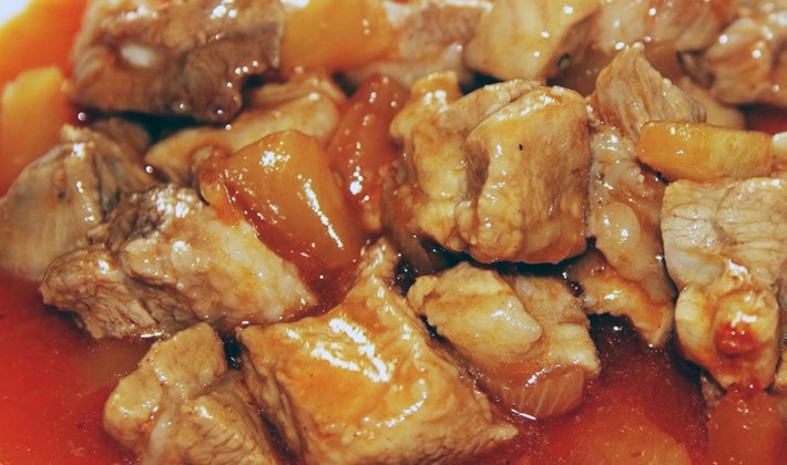 Pork with mushrooms cooked in sauce