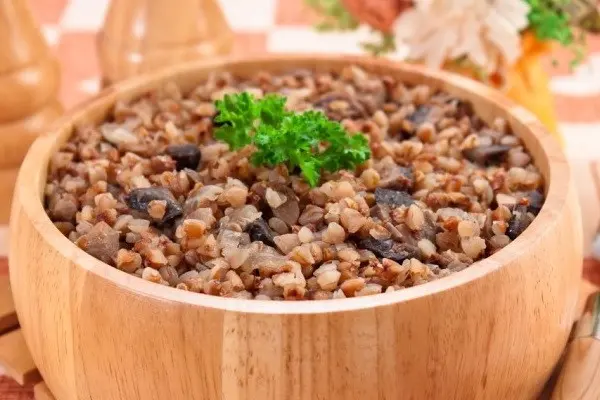 Porridge and risotto with mushrooms: cooking recipes