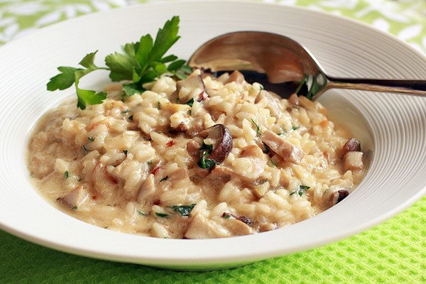 Porridge and risotto with mushrooms: cooking recipes