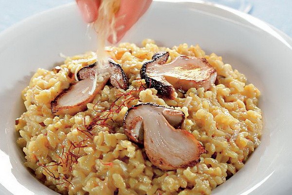 Porridge and risotto with mushrooms: cooking recipes