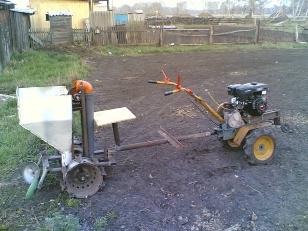 Potato planter: walk-behind tractor dimensions