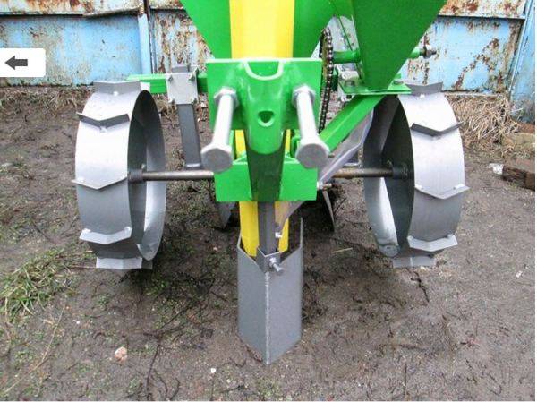 Potato planter: walk-behind tractor dimensions