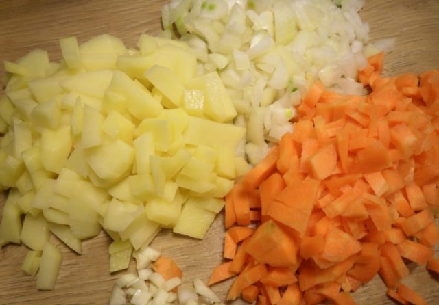 Potatoes with champignons and sour cream: in the oven, in a pan, stewed, fried