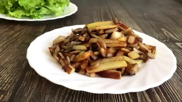 Potatoes with oyster mushrooms in the oven: cooking recipes