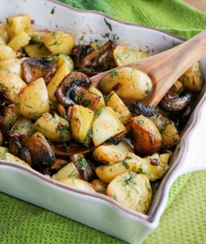 Potatoes with porcini mushrooms in the oven: cooking recipes