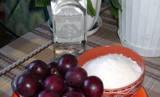 Pouring and tincture of cherry plum: 6 recipes