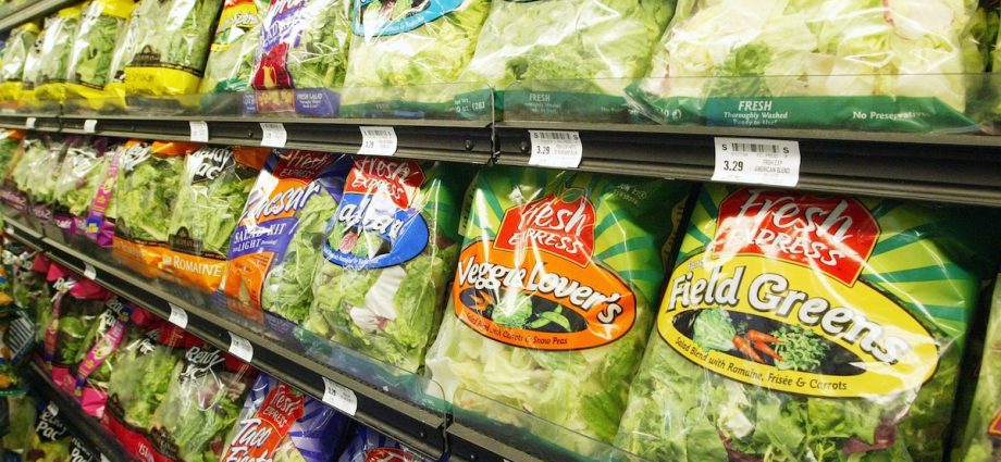 Prepackaged lettuce is a bacterial bomb