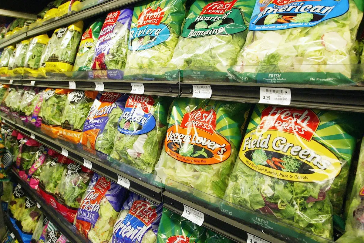 Prepackaged lettuce is a bacterial bomb