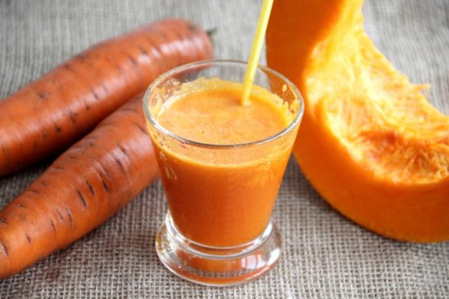 Pumpkin juice with carrots for the winter