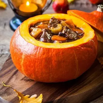 Pumpkin with mushrooms and meat: popular recipes