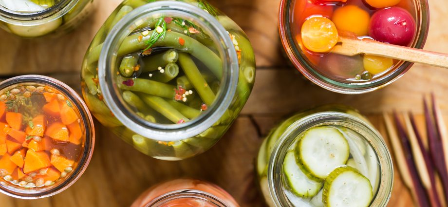 Quick pickling of cabbage: 13 simple recipes step by step with a photo + features of choosing a vegetable and rules for storing blanks