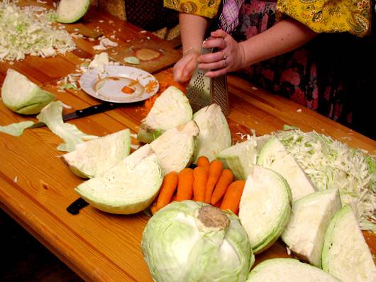 Quick recipe for pickled cabbage with bell pepper