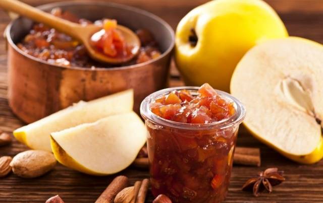 Quince jam: cooking recipe