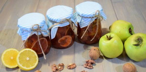 Quince jam with nuts and lemon