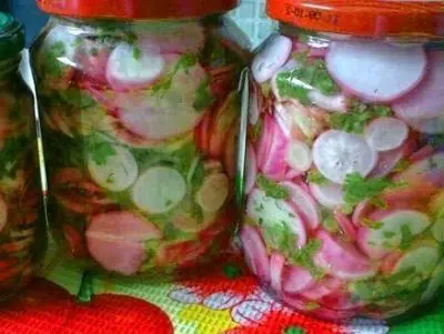 Radishes for the winter: preparations, salad recipes