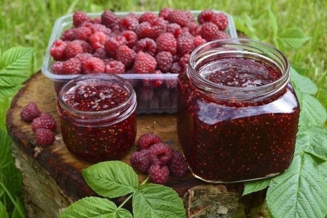 Raspberry jam with fever and colds: does it help, what is useful