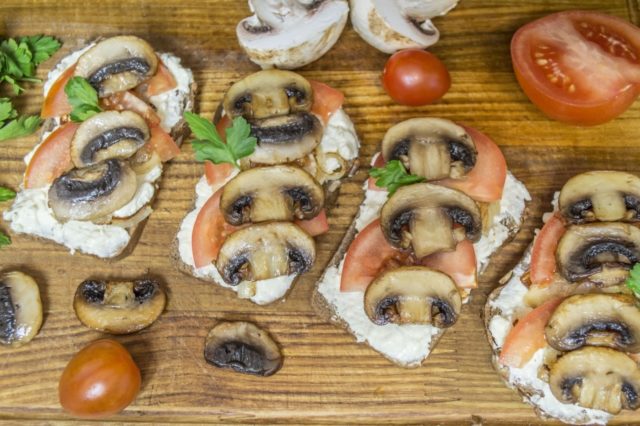 Raw champignons: is it possible to eat, benefits and harms, reviews, cooking recipes