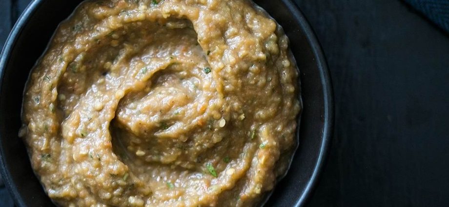 Raw eggplant caviar: recipe with photo