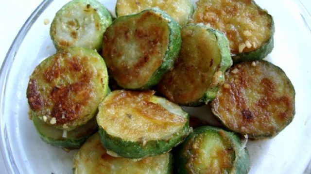 Recipe for fried cucumbers from Pugacheva with a photo