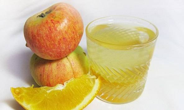 Recipe for homemade apple wine with a glove 