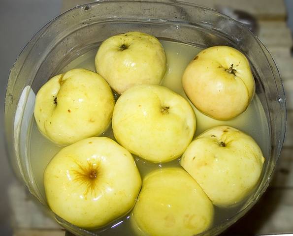 Recipe for pickled apples for the winter 