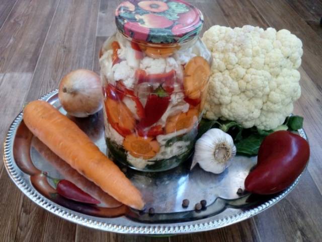 Recipe for pickled cabbage with bell pepper for the winter