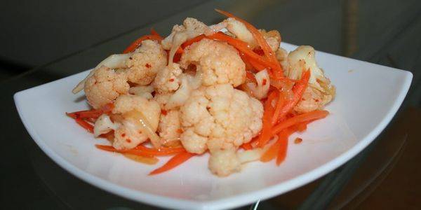 Recipe for pickled cauliflower with carrots