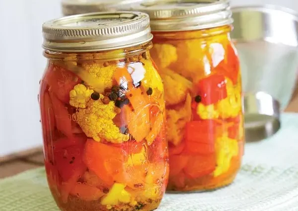 Recipe for pickled cauliflower with carrots