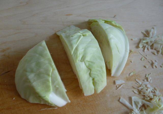 Recipe for salted cabbage with butter