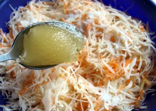 Recipe for sauerkraut with honey 