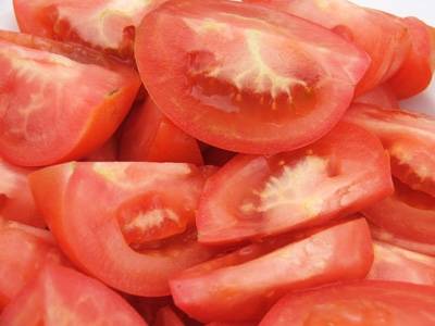 Recipe for tomatoes with parsley for the winter 