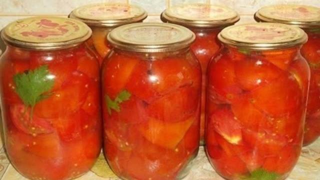 Recipe for tomatoes with parsley for the winter 