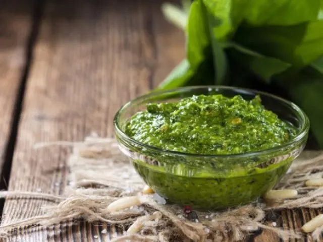 Recipe for winter basil sauce