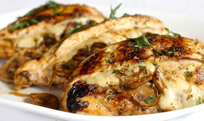 Recipes for cooking chicken with porcini mushrooms