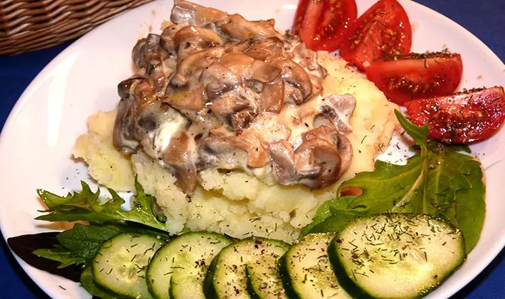 Recipes for cooking porcini mushrooms in a slow cooker