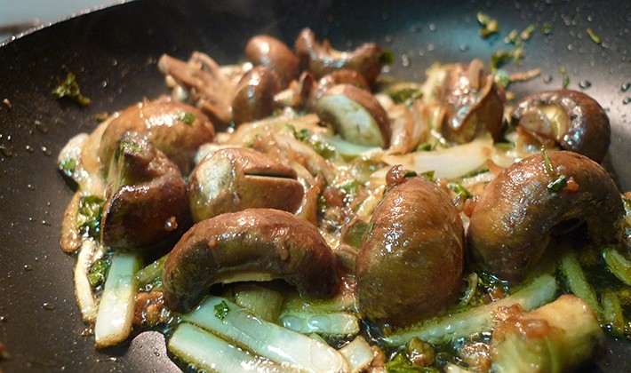 Recipes for marinating black mushrooms at home