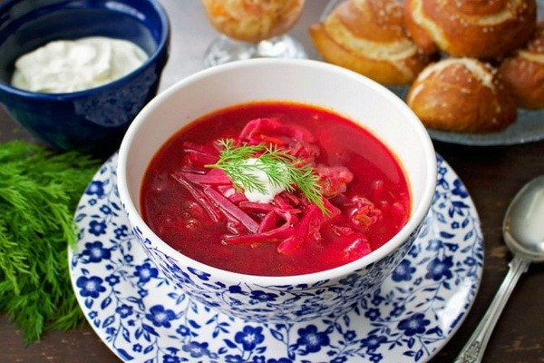 Recipes for mushroom soup and borscht