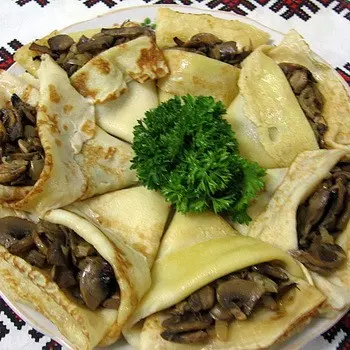 Recipes for pancakes stuffed with mushrooms