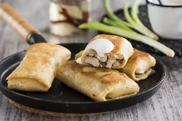 Recipes for pancakes stuffed with mushrooms