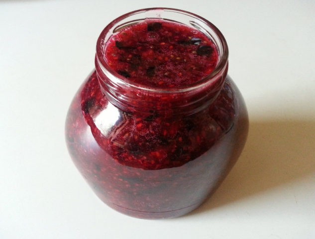 Recipes for raspberry jam with red currants