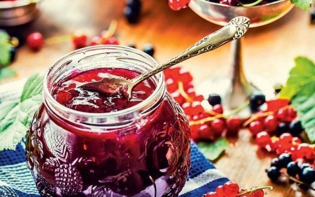 Recipes for redcurrant jam with orange