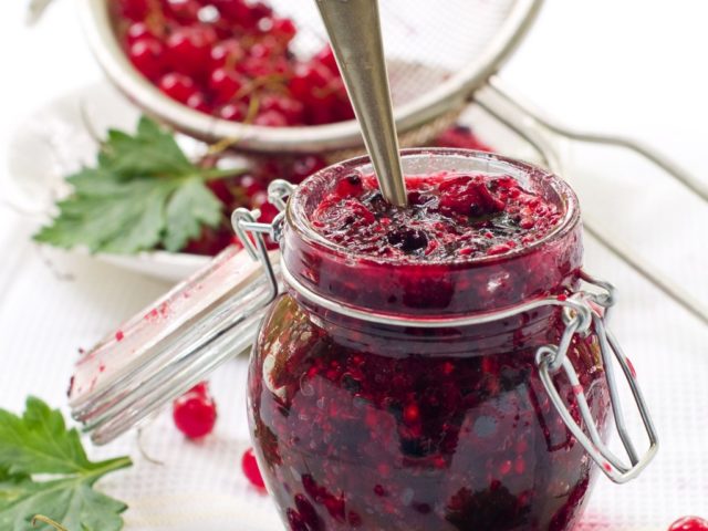 Recipes for redcurrant jam with orange