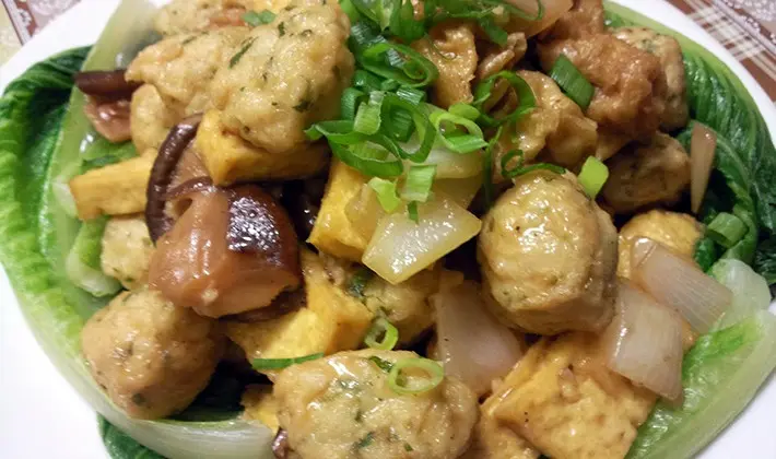 Recipes for salads from porcini mushrooms (with photo)