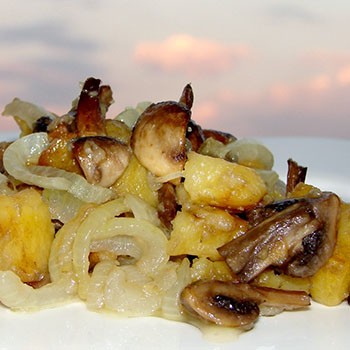 Recipes for stewed potatoes with meat and mushrooms