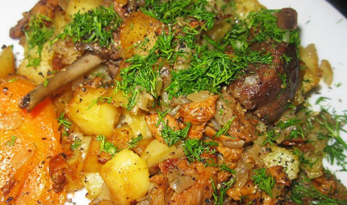 Recipes for stewed potatoes with meat and mushrooms