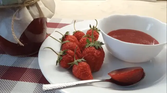 Recipes for strawberry jelly with agar-agar for the winter