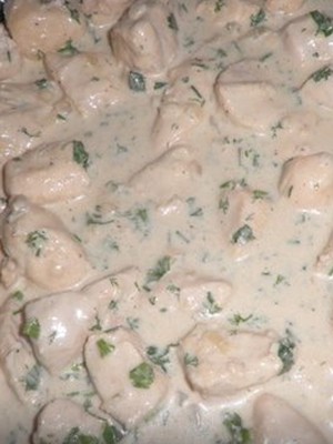 Recipes of chicken fillet with mushrooms in sauce