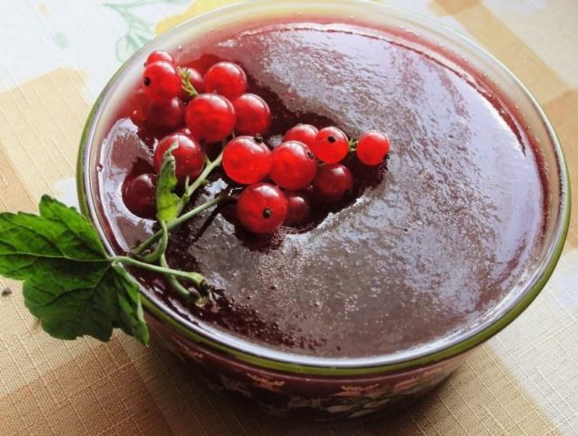 Red currant jam with banana