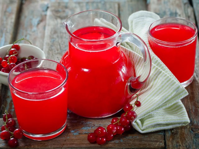 Redcurrant for the winter: simple recipes at home