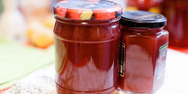 Redcurrant jam recipes: thick, with blueberries, apricots, lemon